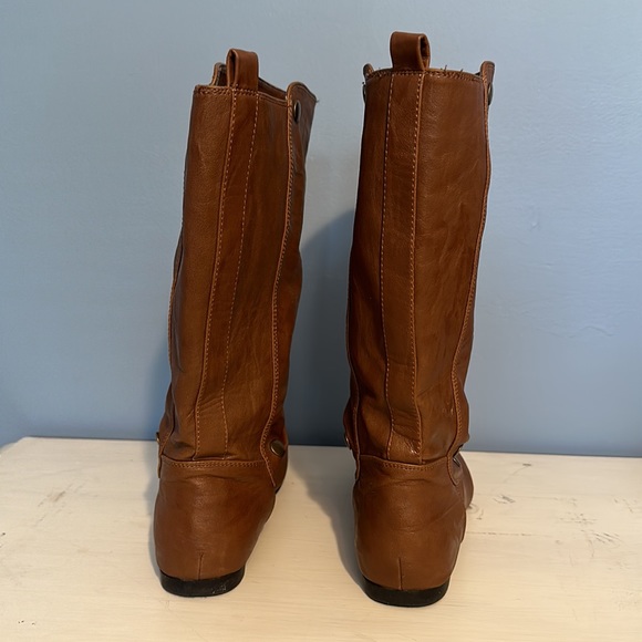 Tan mid-calf boots. Xappeal. Size 5. - Picture 4 of 5